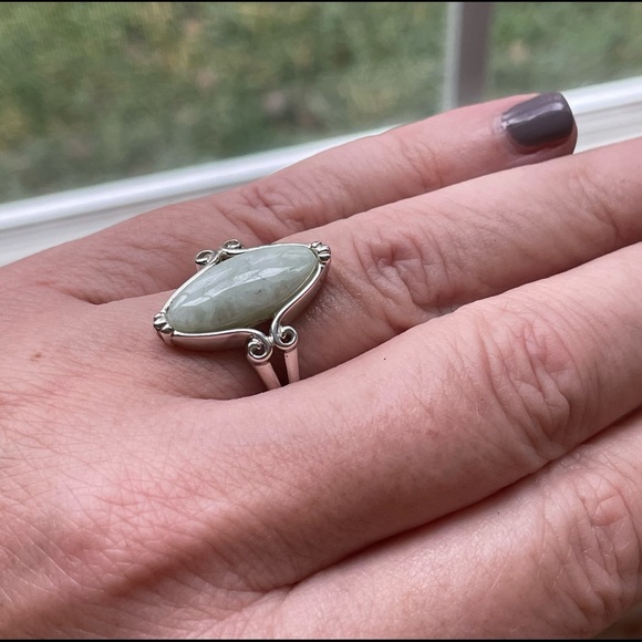 925 Sterling Silver Marquis Genuine Green Jade Celtic Knot Band Statement Ring - Picture 2 of 8